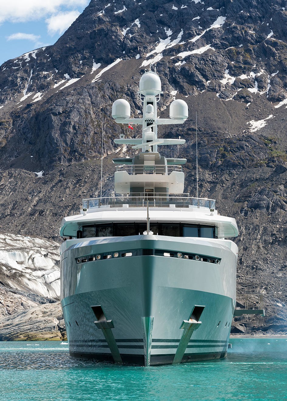 cloudbreak yacht